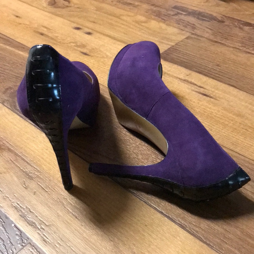 Heels - Picture 3 of 4